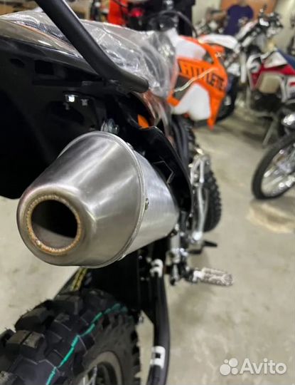 Мотоцикл Regulmoto Athlete 250 21/18