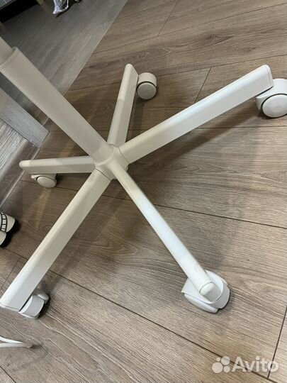 Компьютерный стул Икеа