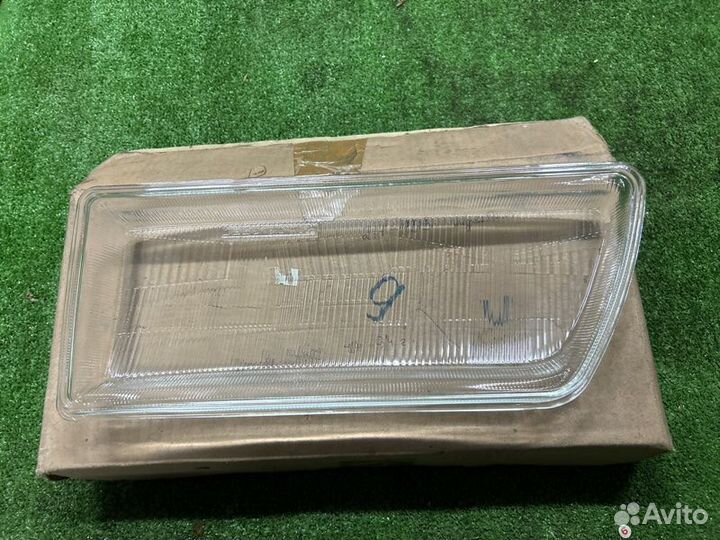 Стекло фары переднее правое Honda Civic 1989-1994