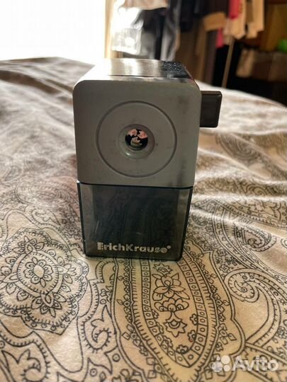 Механическая точилка для карандашей