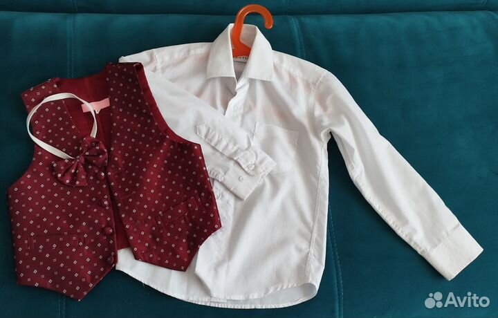 Рубашка белая жилет бабочка