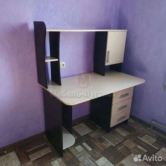 Компьютерный стол 5