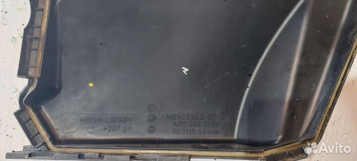 Крышка блока предохранителей w211 w219