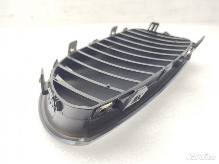 Решетка радиатора передняя правая Bmw 5-Series E60