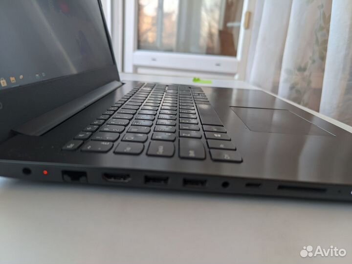 Ноутбук Lenovo ideapad 330-15ikb i5