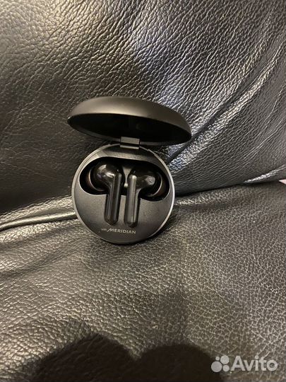 Беспроводные наушники