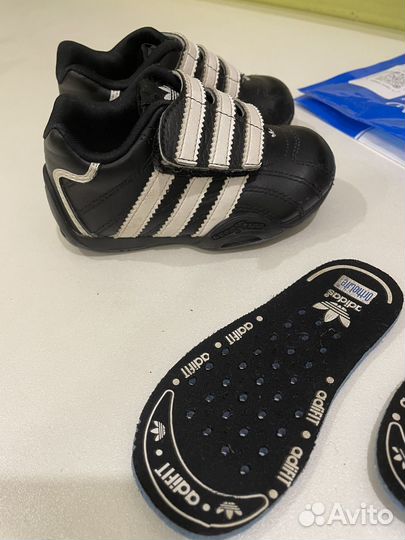 Кроссовки adidas детские 20