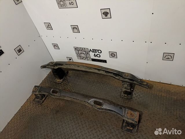 Усилитель бампера для BMW X5 E70