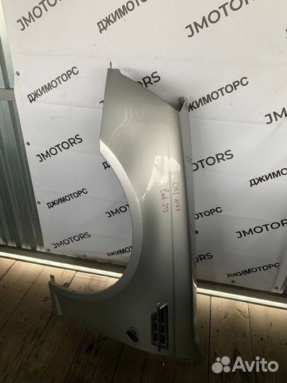 Крыло переднее левое Кадиллак STS Cadillak седан