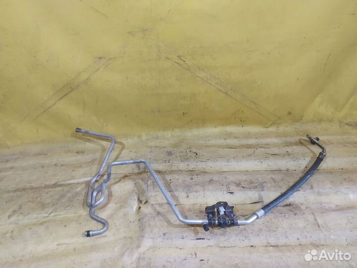 Шланг кондиционера Cadillac SRX 2003-2009 Кадилак