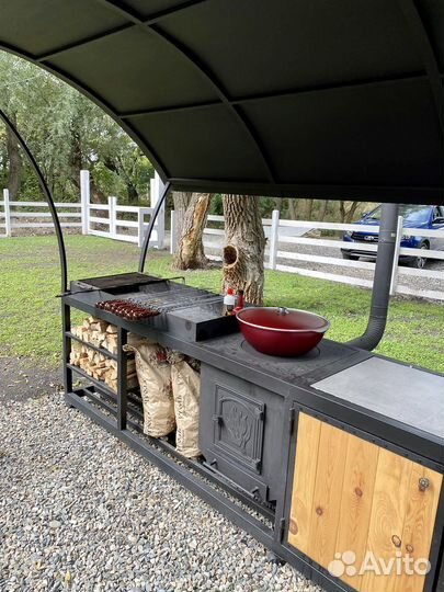 Мангал с крышей и печкой для казана
