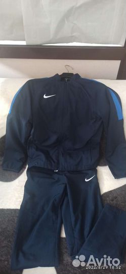 Спортивный костюм nike 152