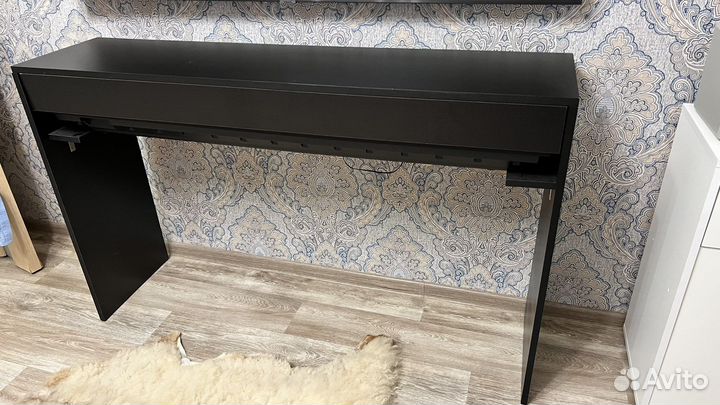 Стойка для цифрового пианино