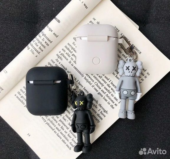 Чехол фигурка для AirPods Pro
