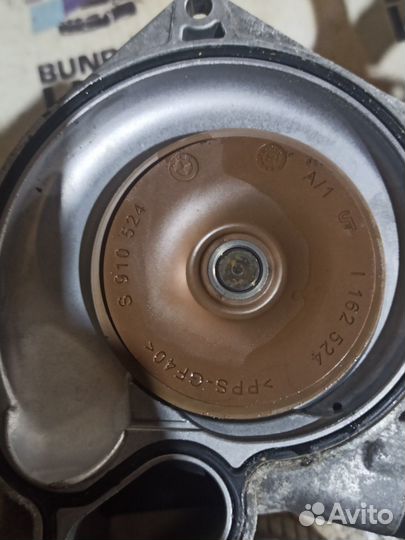 Помпа основная BMW G30 G05 G07 G11 N63