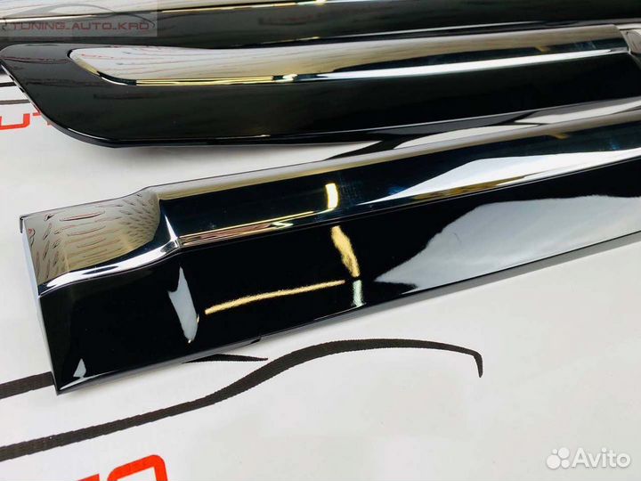 Молдинги дверей Lexus LX570 F5616