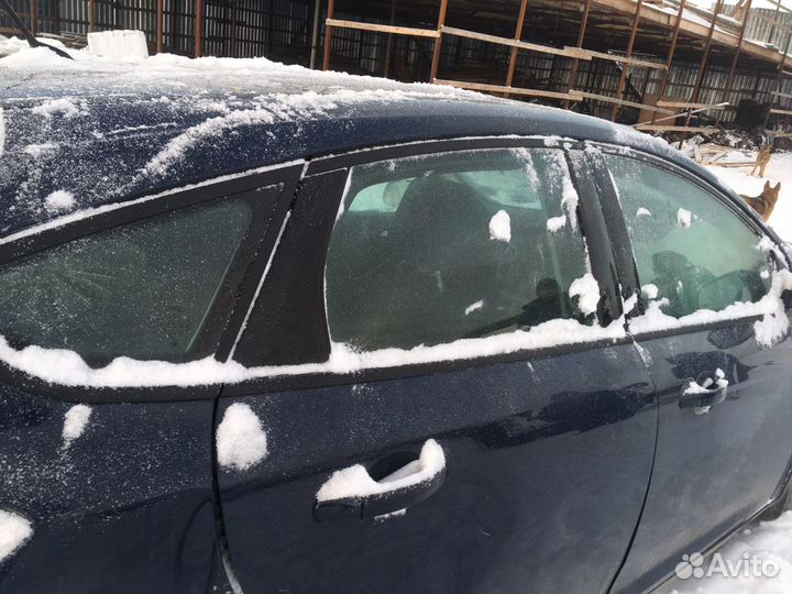 Стёкла боковые Форд Фокус 3