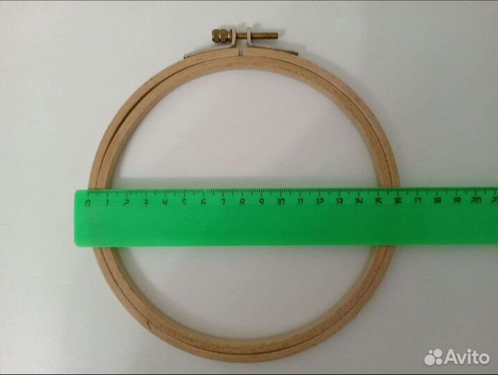 Деревянные пяльца для вышивания