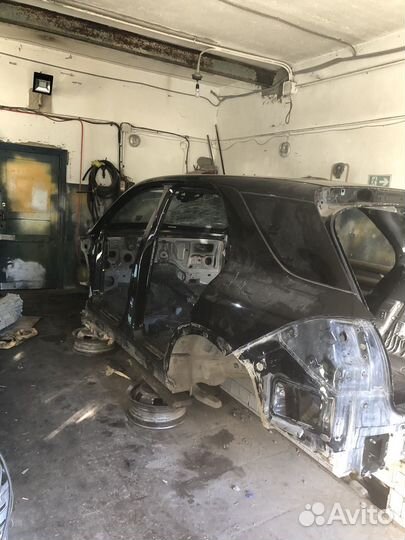 Кузов четверть крыло заднее V167 GLE 167