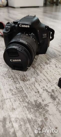 Зеркальный фотоаппарат canon 600d