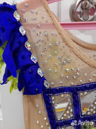 Продаю гимнастический купальник