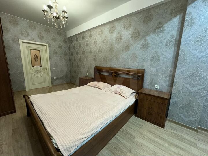 3-к. квартира, 120 м², 7/8 эт.