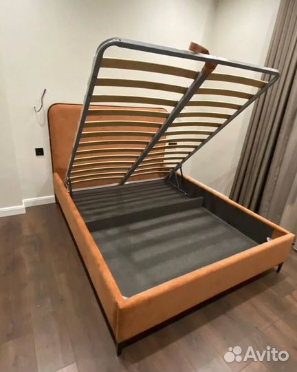 Кровать двухспальная с матрасом + доставка