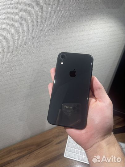 iPhone Xr, 64 ГБ