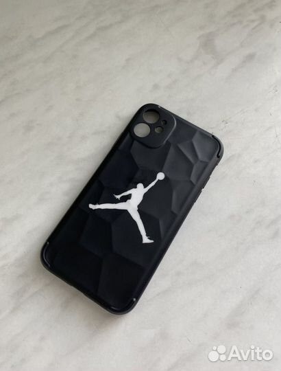 Чехол на iPhone 11