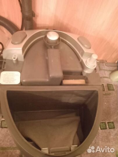 Моющий пылесос LG Hippo с двигателем