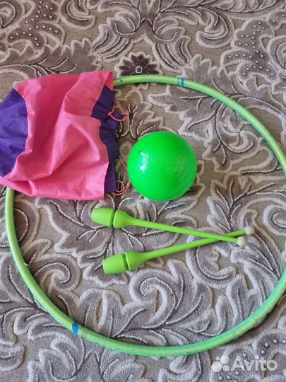 Булавы гимнастические, обруч и мяч с чехлом