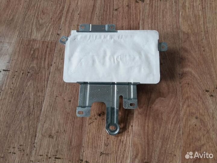 Подушка безопасности в дверь BMW X3 E83