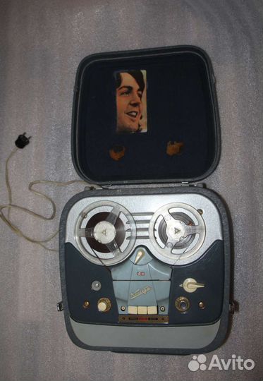 Ламповый, катушечный Магнитофон Комета