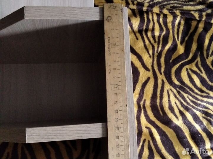 Полка угловая