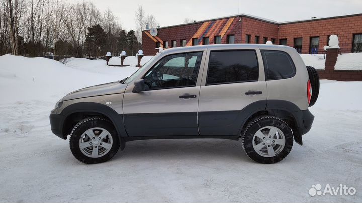 ВАЗ Niva 1.7 МТ, 2020, 11 000 км