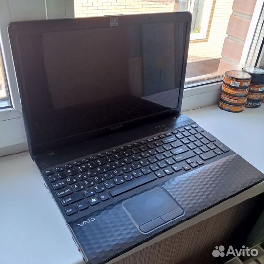 Ноутбук Sony vaio i3