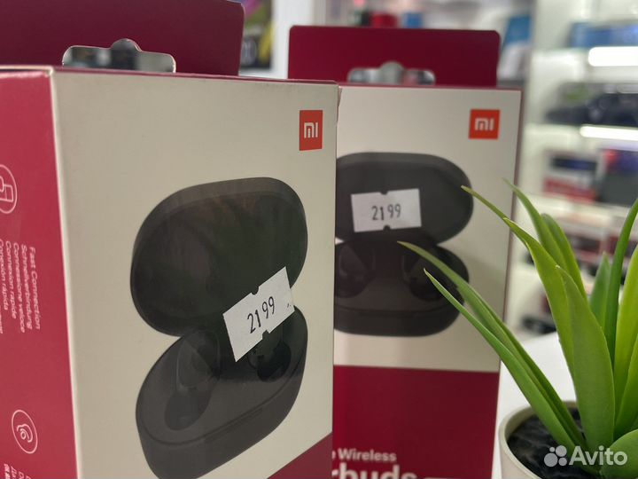 Беспроводные наушники Xiaomi Earbuds (оригинал)