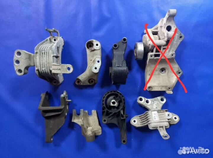 Крепление опора кпп двигателя Chevrolet cruze