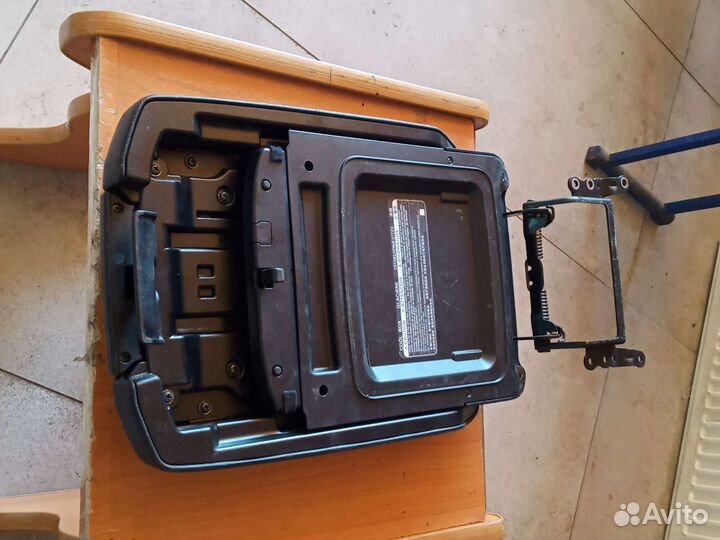 Подлокотник Toyota Land Cruiser Prado 150