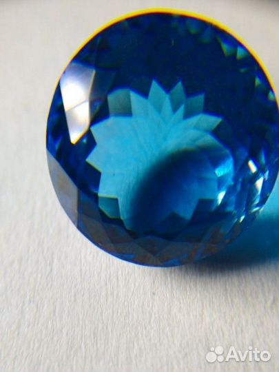 Топаз природный 20,1 карата, цвет Swiss