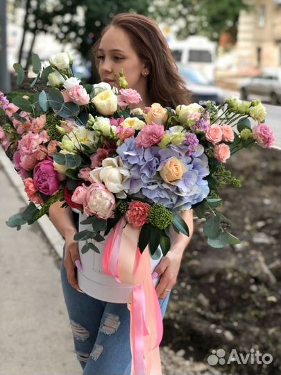 Букеты роз с доставкой по Перми пионы