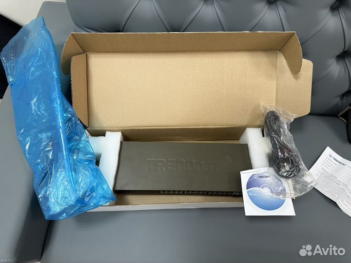 Коммутатор trendnet TEG-424WS 24 порта