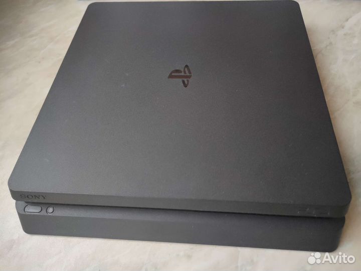 Sony PlayStation 4 slim 1tb с играми