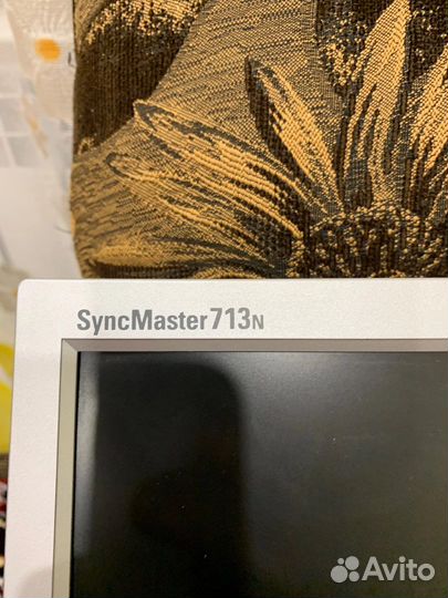 Монитор Samsung