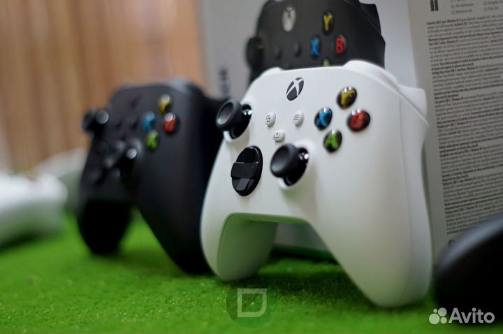 Джойстики Xbox One и Series