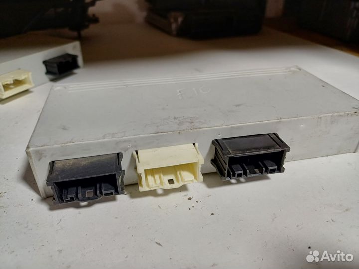 Блок управления крышки багажника BMW7 F01 F02