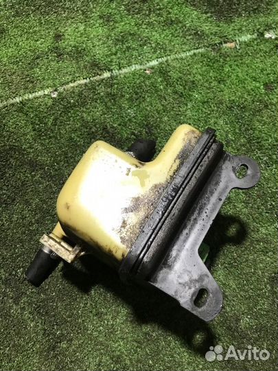 Бачок гидроусилителя Audi 80 B3 JN 1.8 1990
