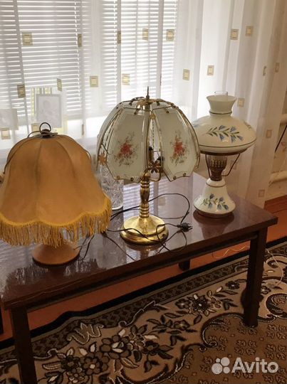 Лампа настольная