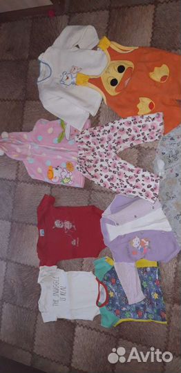 Три пакета вещей на девочку