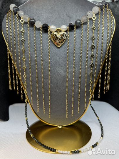 Модное многослойное украшение